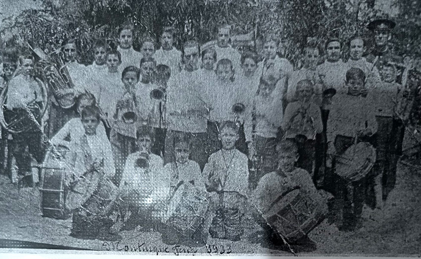 Fotos de alumnos y profesores del colegio del Ave María en  Cabra de Córdoba.
