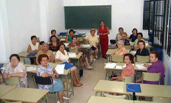 Fotos de centros escolares varios no reglados de Cabra