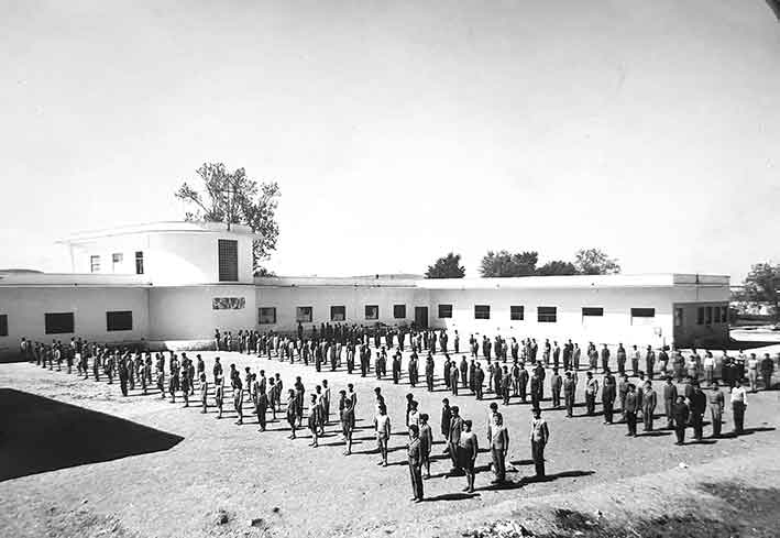 Foto relativa al centro de enseñanza las Escuelas Felipe Solís Villachenous de Cabra de Córdoba
