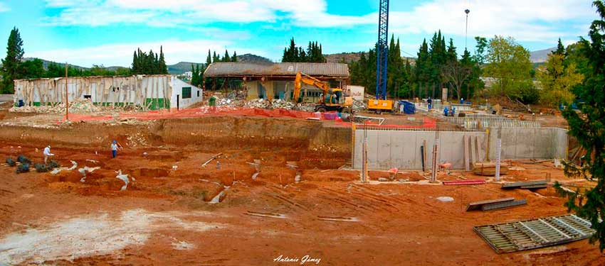 Foto relativa al centro de enseñanza las Escuelas Felipe Solís Villachenous de Cabra de Córdoba