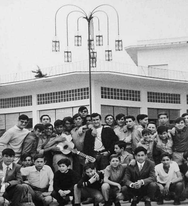 Foto relativa al centro de enseñanza las Escuelas Felipe Solís Villachenous de Cabra de Córdoba