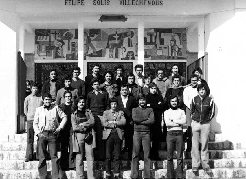Foto relativa al centro de enseñanza las Escuelas Felipe Solís Villachenous de Cabra de Córdoba