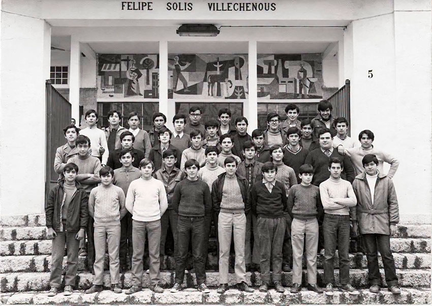 Foto relativa a los alumnos e instalaciones de las Escuelas «Felipe Solís Villechenous» de Cabra de Córdoba