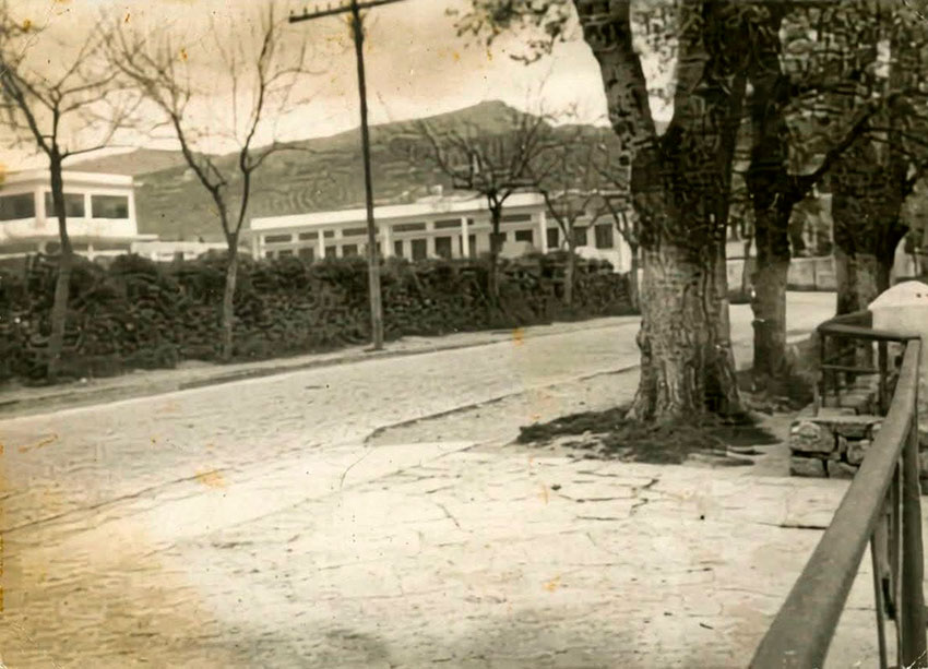 Foto relativa a los alumnos e instalaciones de las Escuelas «Felipe Solís Villechenous» de Cabra de Córdoba