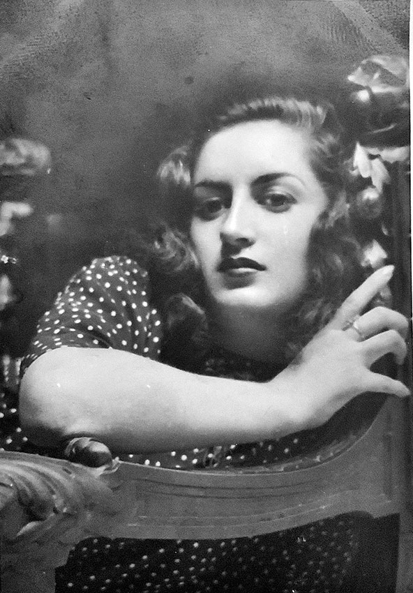 Fotografías de la mujer egabrense