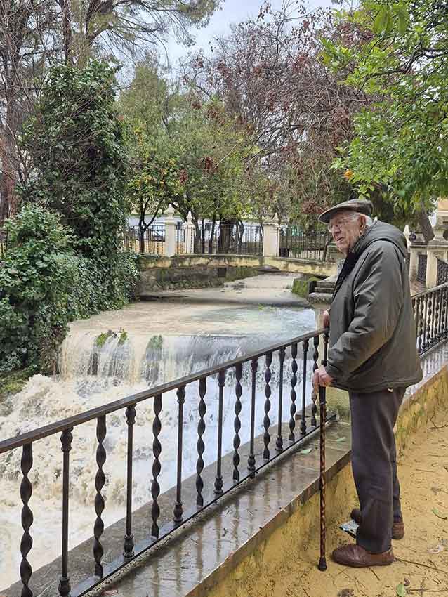 Fotografias de hombre, caballeros, niños, y personajes masculinos de Cabra