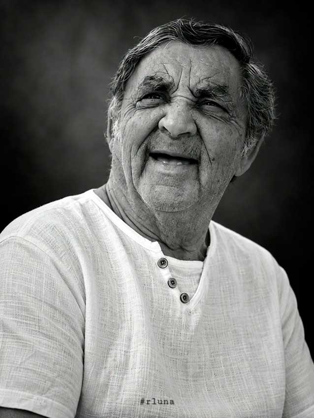 Fotografias de hombre, caballeros, niños, y personajes masculinos de Cabra