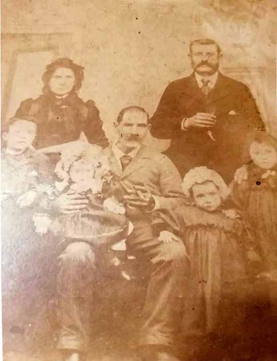 Foto del emigrante egabrense, emigración, extranjero, Cabra