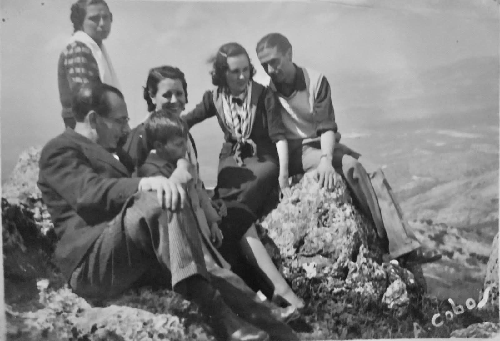 Foto de grupo de amigos o  conocidos de Cabra