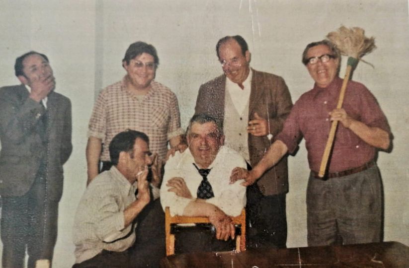 Foto de grupo de amigos o  conocidos de Cabra