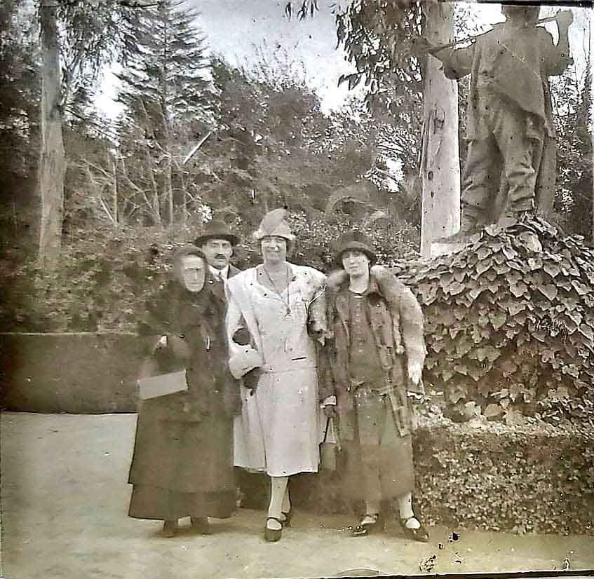 Foto de grupo de amigos o  conocidos de Cabra