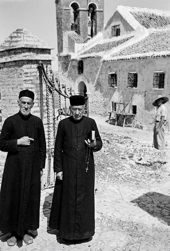Fotografía relativa a la iglesia-católica egabrense