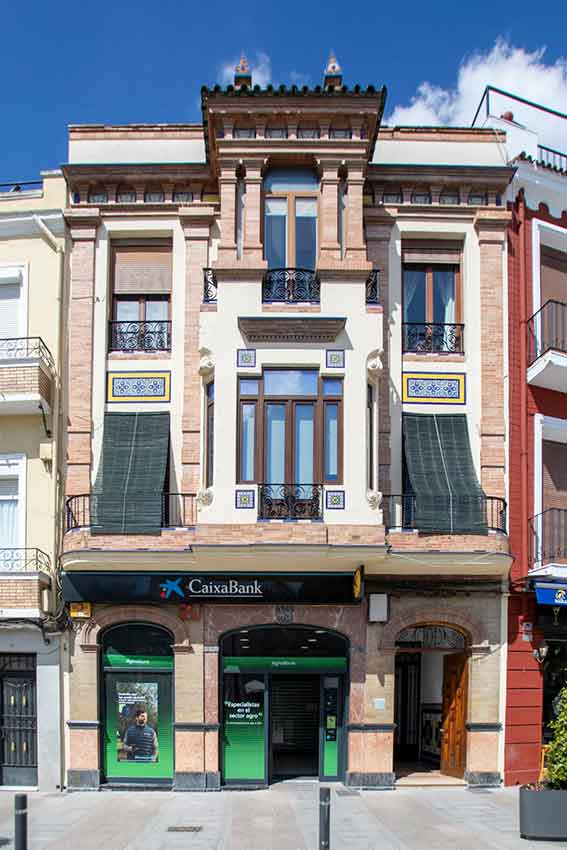 Rafael Luque Gómez y la arquitectura regionalista en Cabra