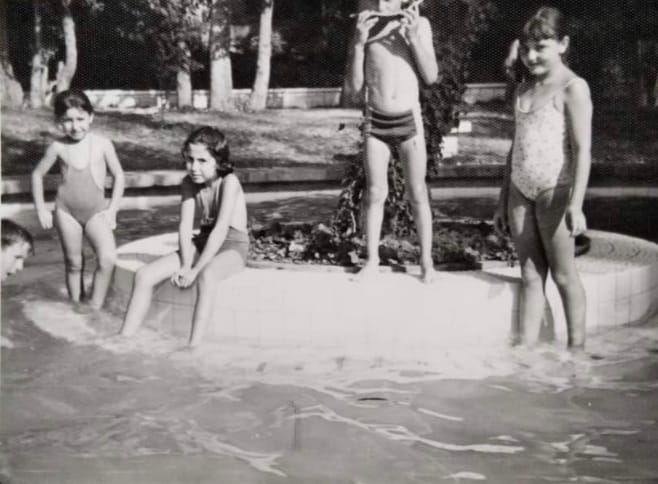 Fotografía relativa a la piscinas-católica egabrense