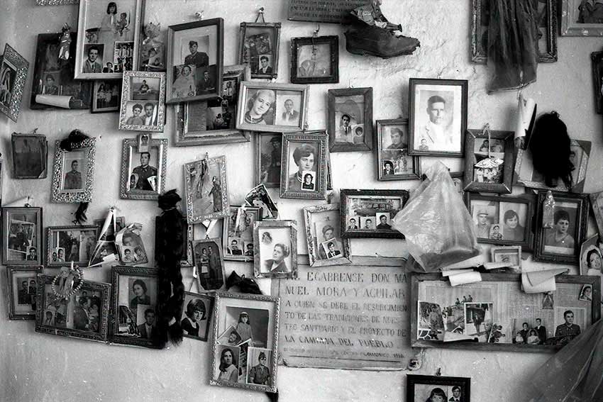 Fotografías relativa a la Virgen de la Sierra