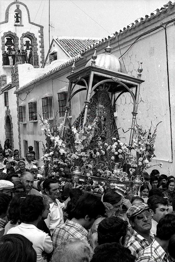 Fotografías relativa a la Virgen de la Sierra